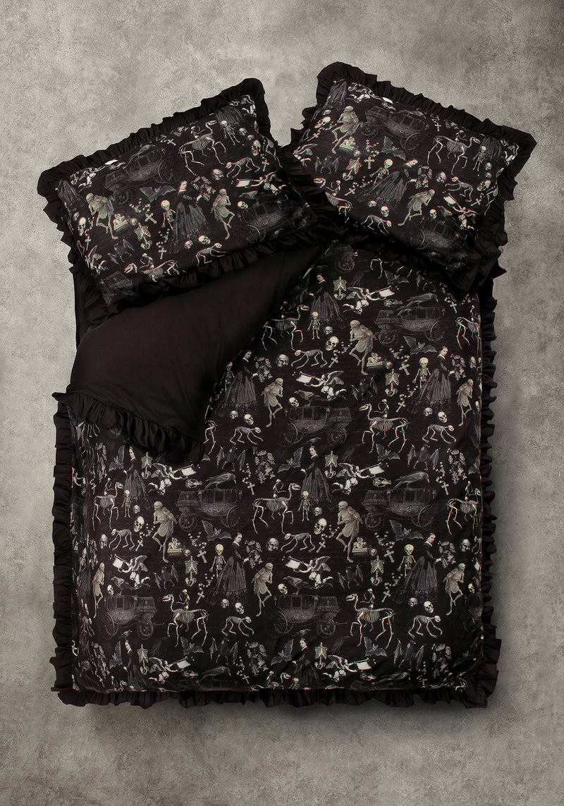 Melancholia Ruffle Bedding Set - UK King