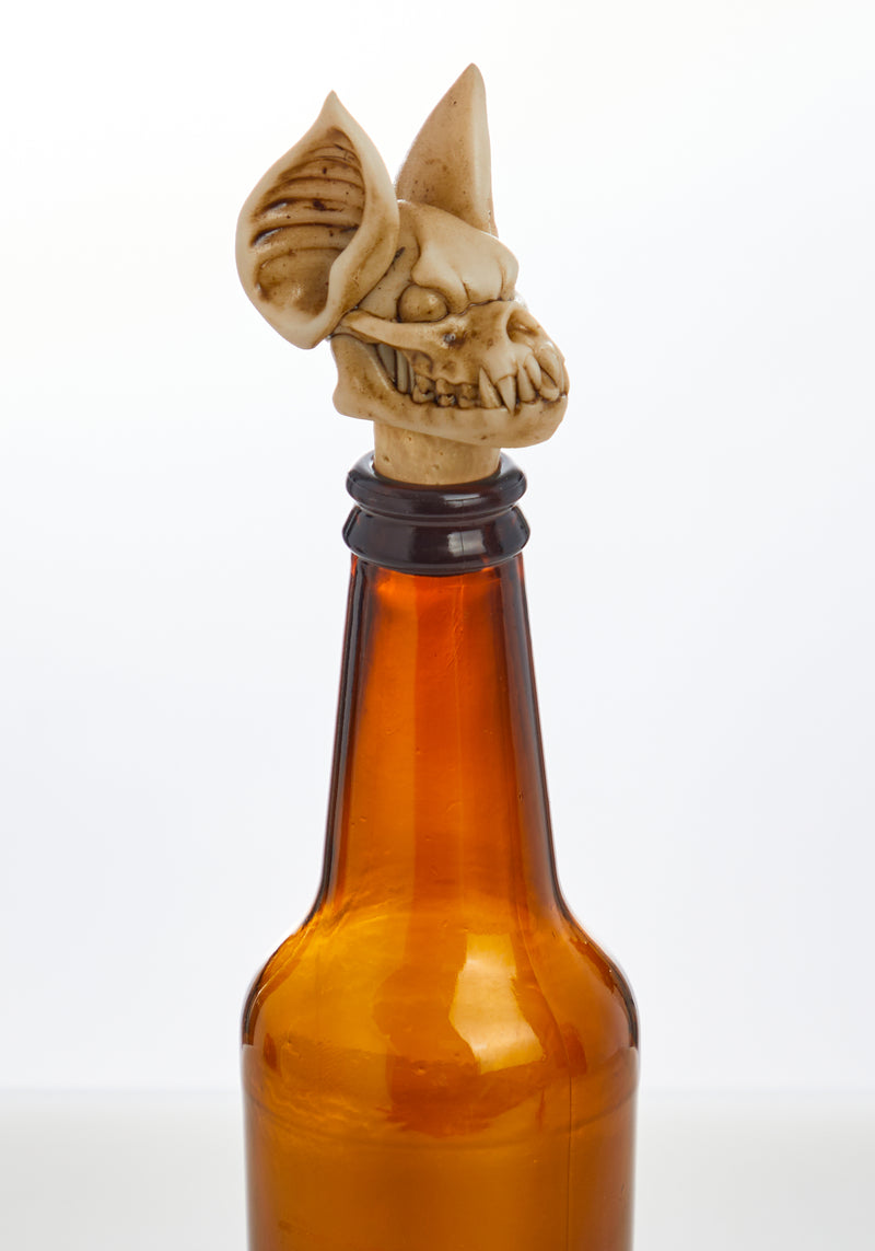 Lazlo Bat Skull Bottle Stopper