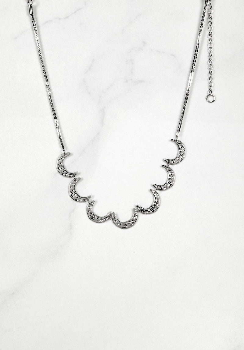 Lona Choker